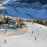Sole Ski In- Ski Out Mt 50 - Happy Rentals